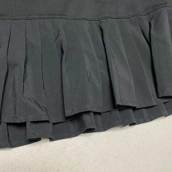 Under Armour Sz Small Black Pleated Athletic Golf Tennis Skort w Pockets Preppy - Picture 4 of 8